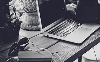 开云体育网址-【直播】大黄爆料：陈穿、夏凡正在AG二队试训，KPL很缺夏凡这样的辅助